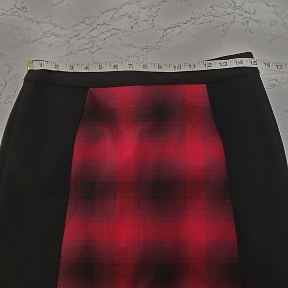 Nordstrom Halogen Plaid Knee Length Pencil Skirt Holiday Red Black Panels - Picture 3 of 10